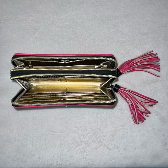 Betsey Johnson ZA Heart Stitch Design Wallet with Tassel & Heart Lock Logo Charm - Picture 8 of 15